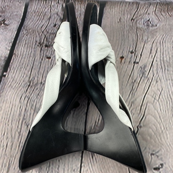 A2 by AEROSOLES White & Black Leather Slip On Comfy Heels - Picture 17 of 17
